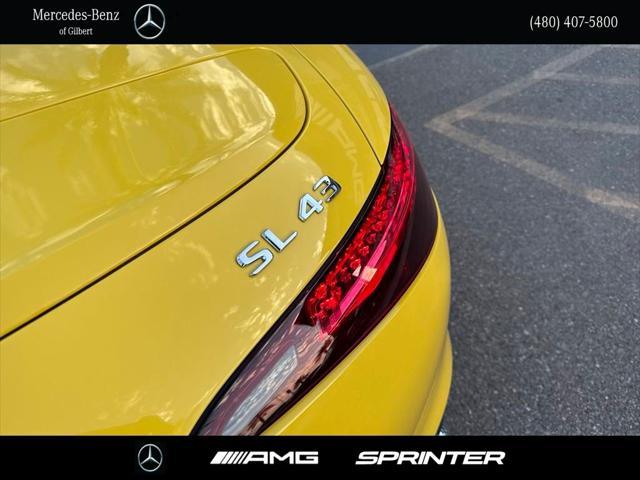 new 2025 Mercedes-Benz AMG SL 43 car, priced at $115,365