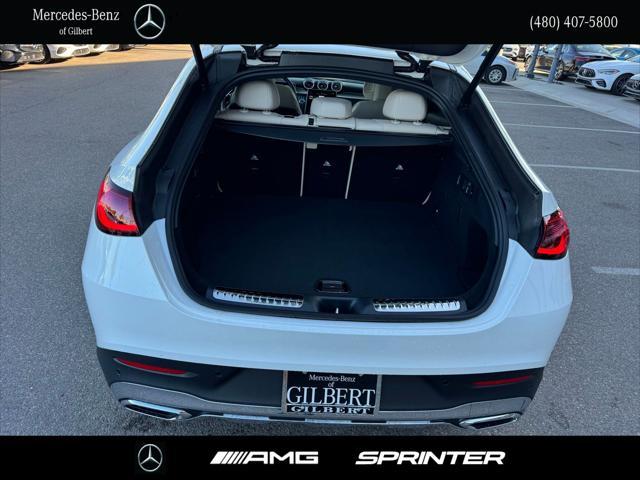 new 2025 Mercedes-Benz GLC 300 car, priced at $61,750