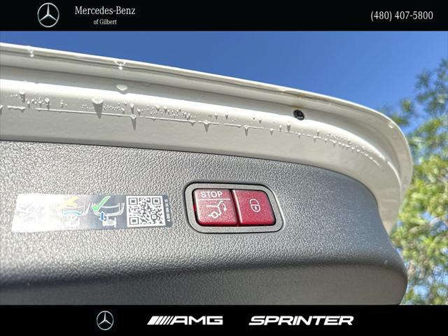new 2024 Mercedes-Benz GLC 300 car, priced at $70,675