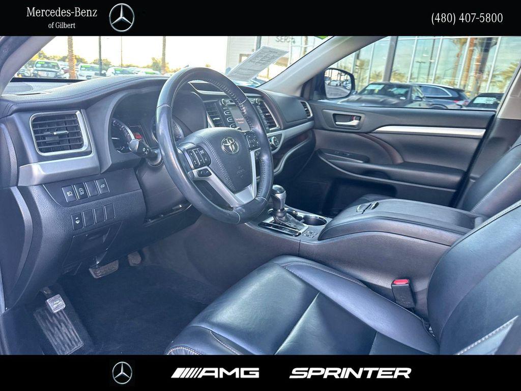 used 2019 Toyota Highlander car, priced at $21,987