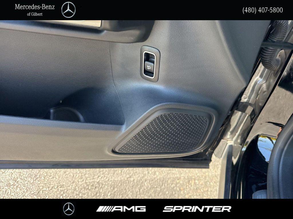 used 2025 Mercedes-Benz GLB 250 car, priced at $38,888