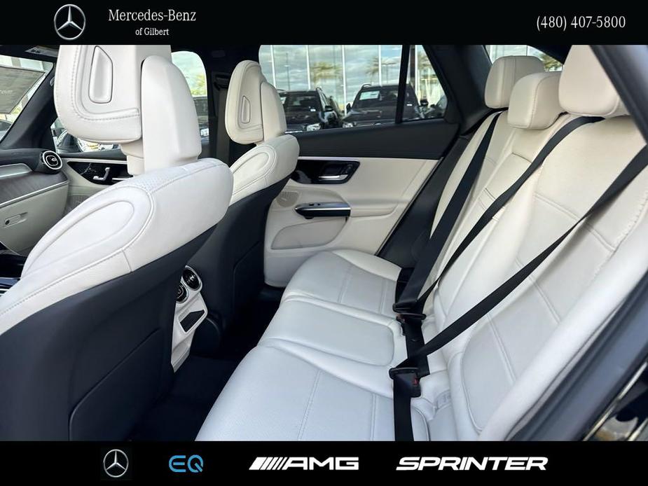 new 2024 Mercedes-Benz GLC 300 car, priced at $53,050