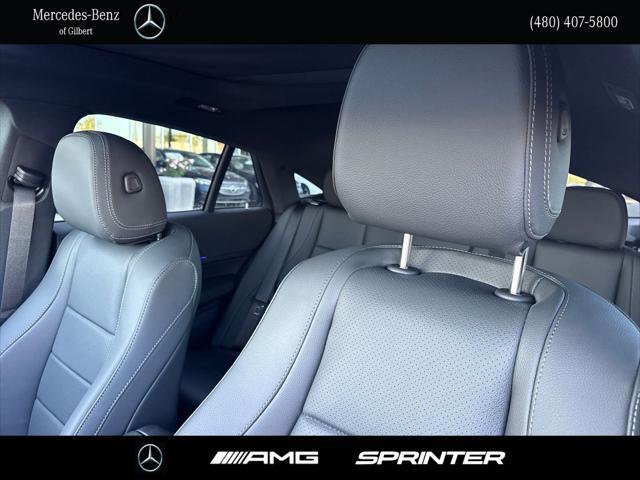 new 2025 Mercedes-Benz GLE 450 car, priced at $82,060