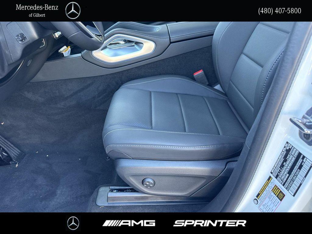 new 2025 Mercedes-Benz GLE 450 car, priced at $79,815