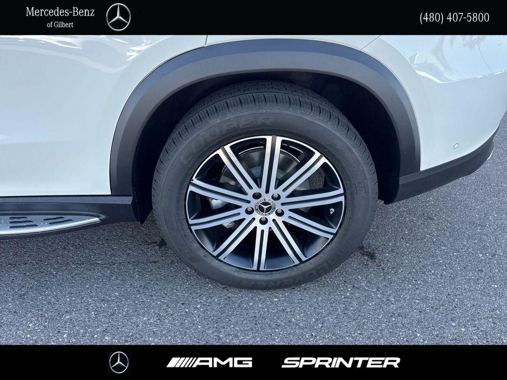 new 2025 Mercedes-Benz GLE 450 car, priced at $79,815