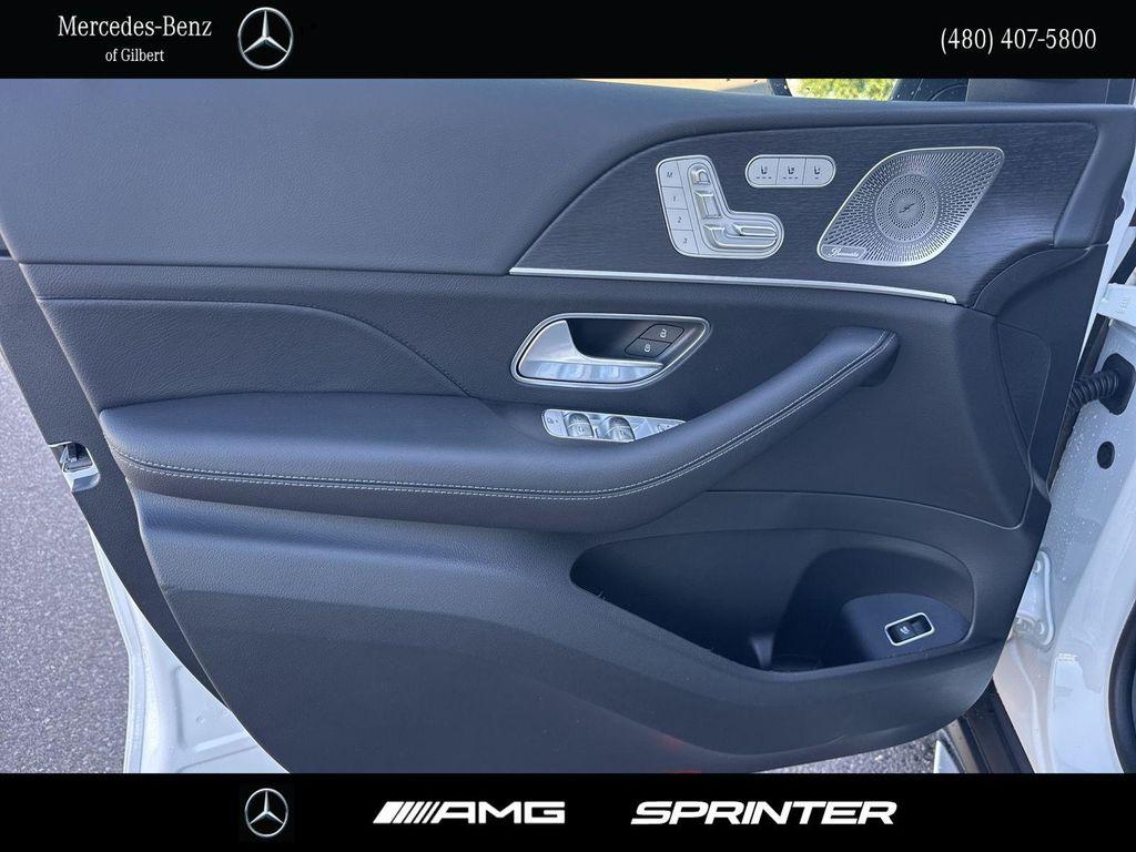 new 2025 Mercedes-Benz GLE 450 car, priced at $79,815