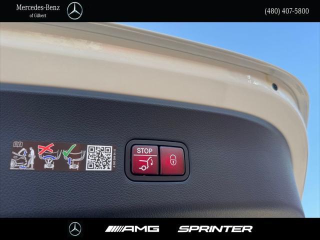 new 2025 Mercedes-Benz GLC 300 car, priced at $61,800