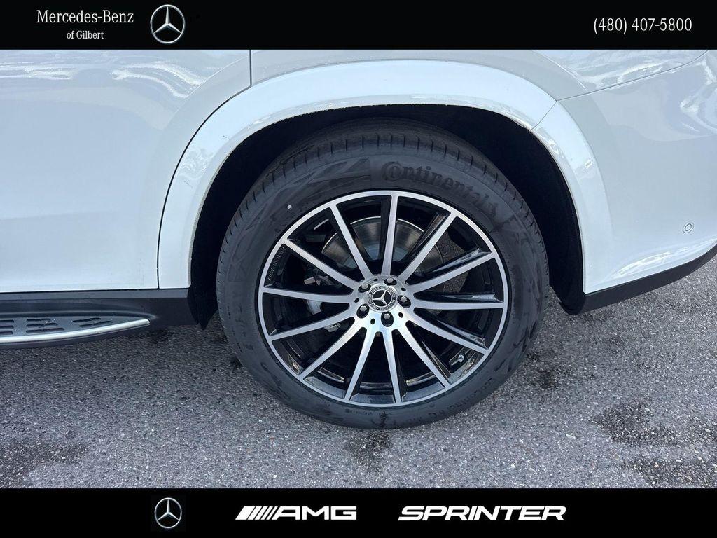 new 2025 Mercedes-Benz GLS 580 car, priced at $119,870