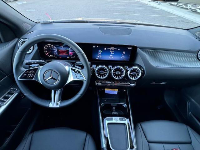 new 2025 Mercedes-Benz GLA 250 car, priced at $44,150