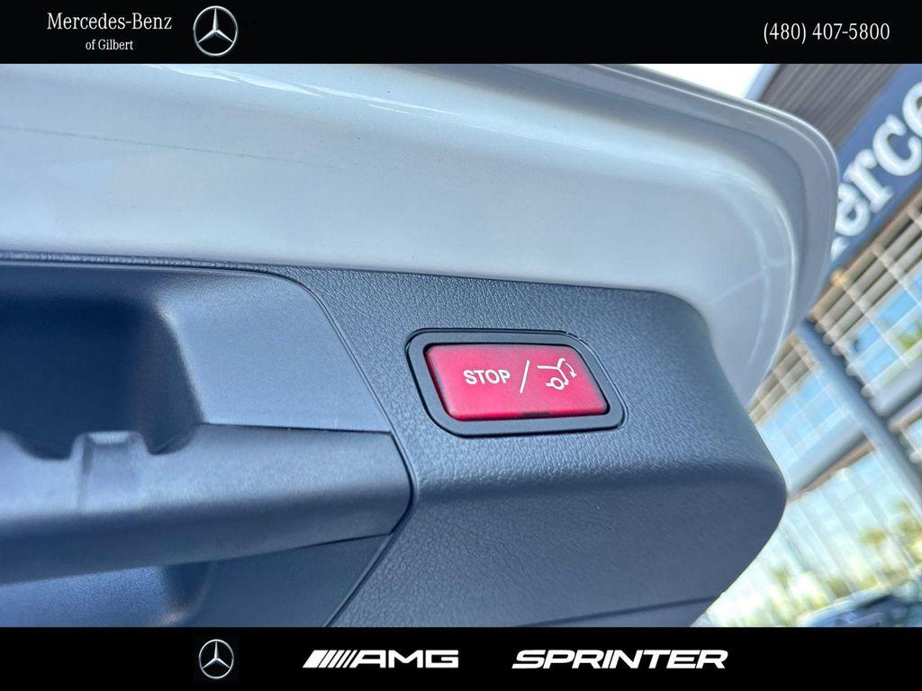 new 2026 Mercedes-Benz GLB 250 car, priced at $45,990