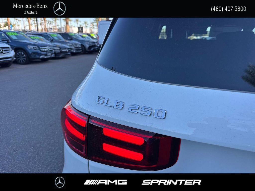 new 2026 Mercedes-Benz GLB 250 car, priced at $45,990