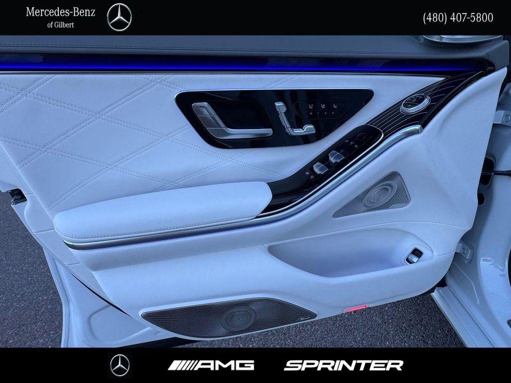 new 2025 Mercedes-Benz Maybach S 580 car, priced at $241,450