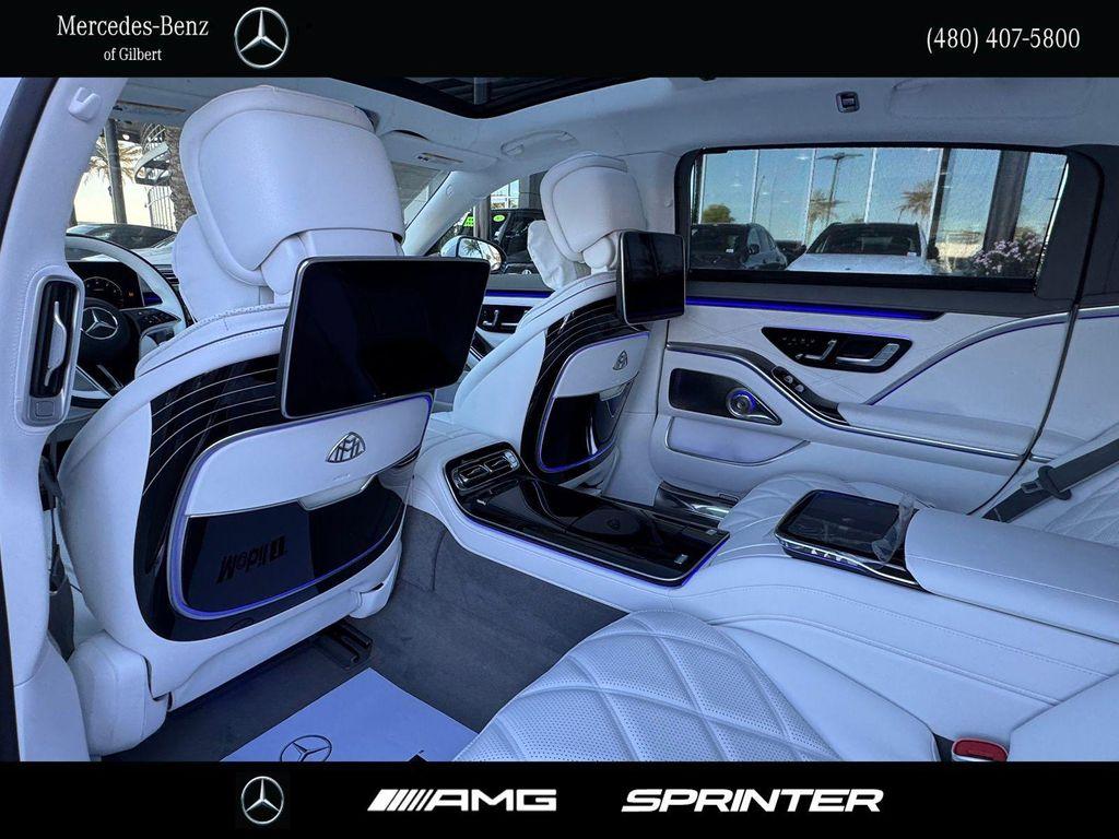 new 2025 Mercedes-Benz Maybach S 580 car, priced at $241,450