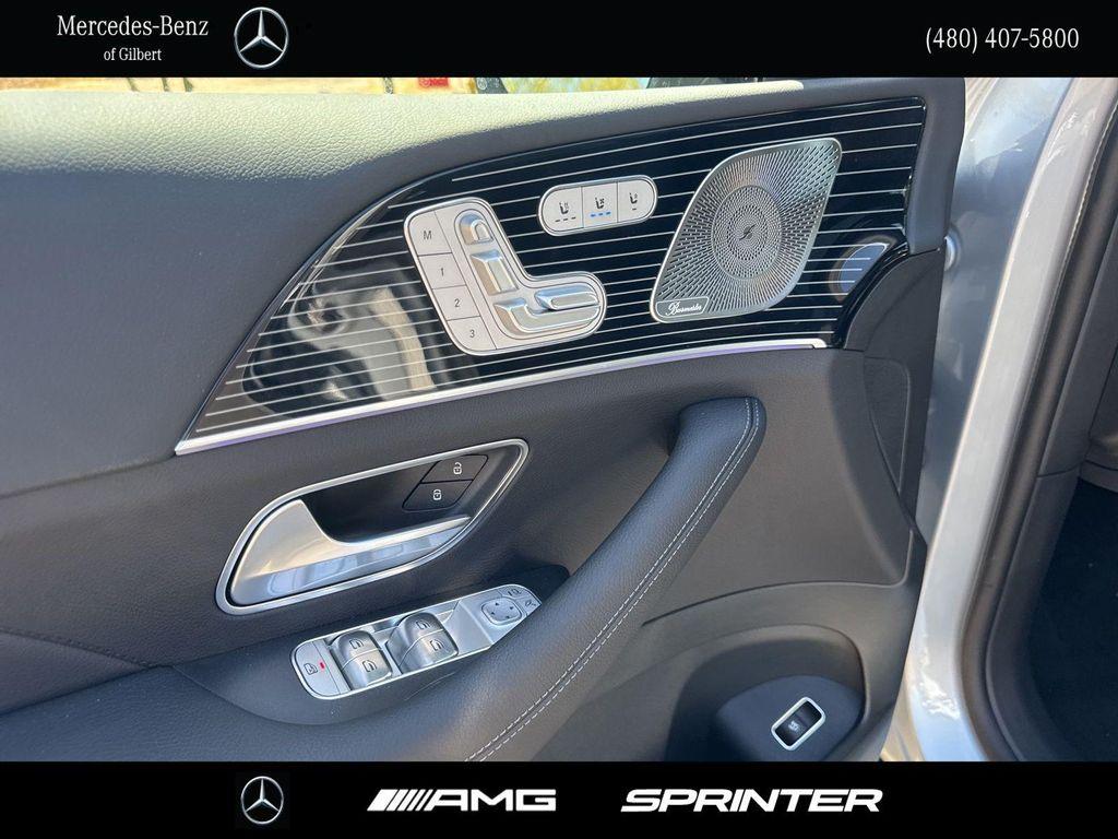 new 2025 Mercedes-Benz GLS 450 car, priced at $97,950