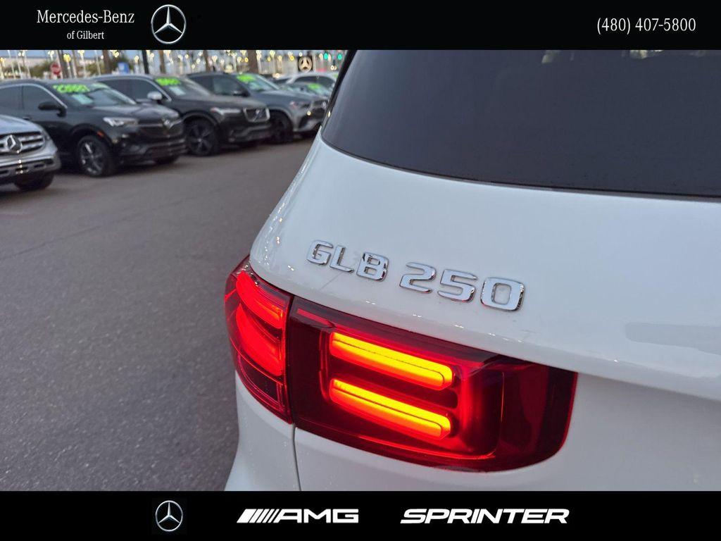 new 2026 Mercedes-Benz GLB 250 car, priced at $45,050