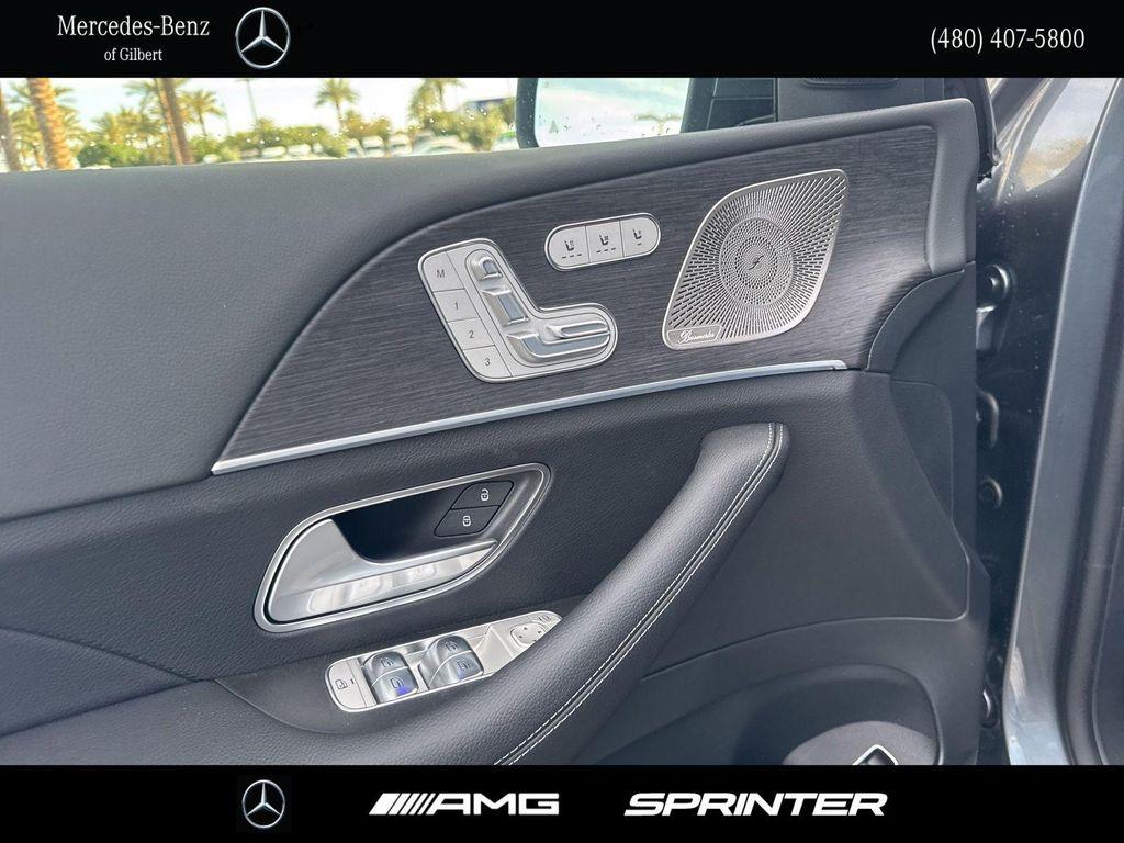new 2025 Mercedes-Benz GLE 450 car, priced at $83,110