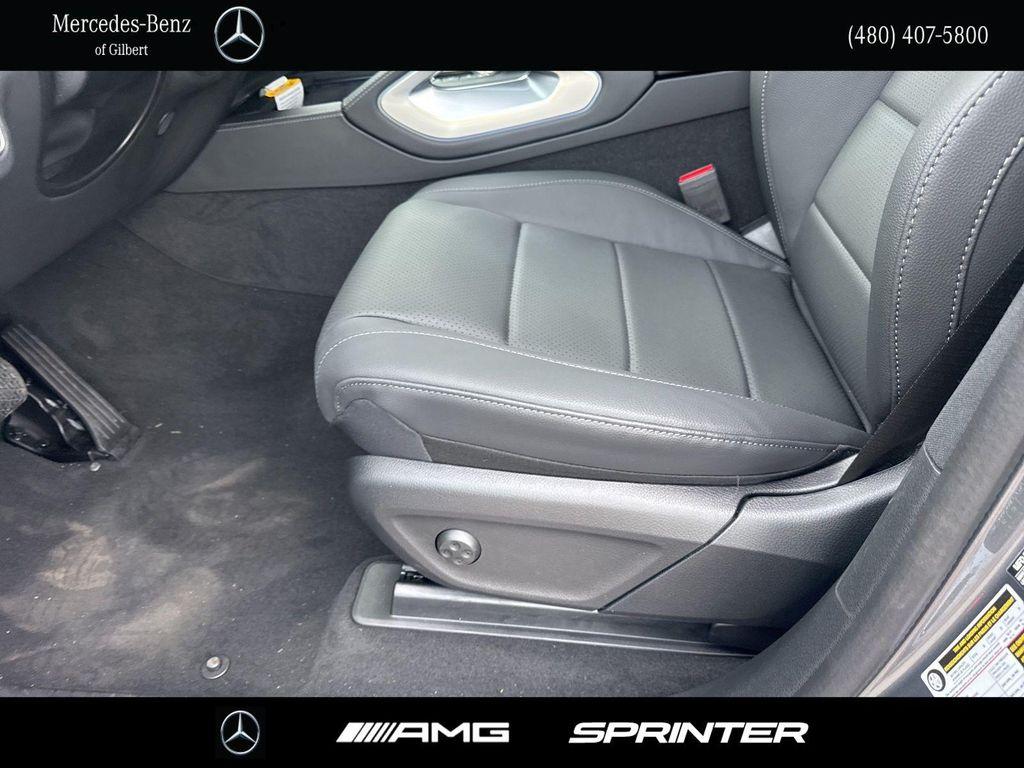 new 2025 Mercedes-Benz GLE 450 car, priced at $83,110
