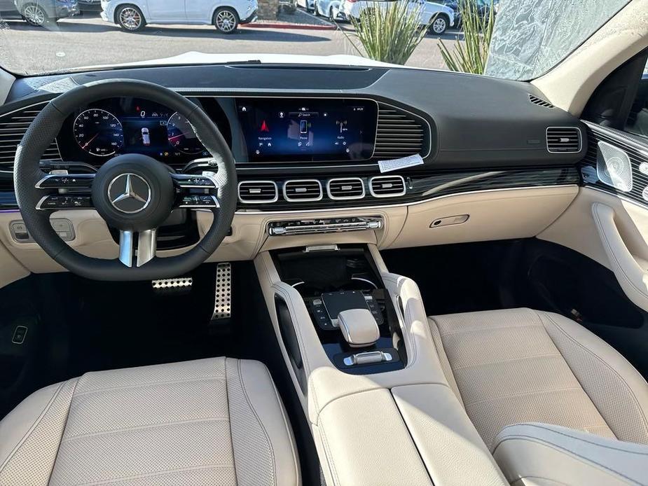 new 2024 Mercedes-Benz GLS 580 car, priced at $117,900