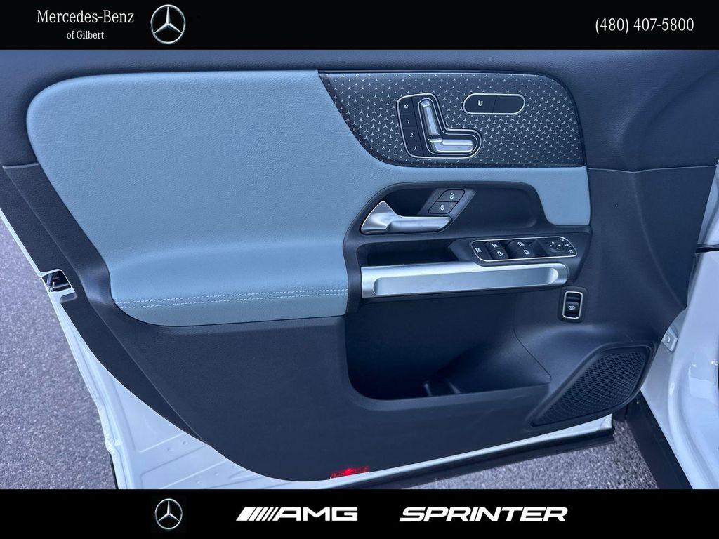 new 2026 Mercedes-Benz GLB 250 car, priced at $45,550