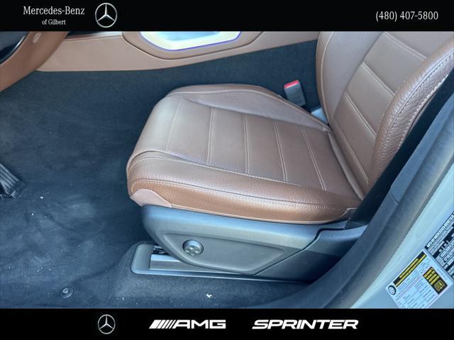 new 2025 Mercedes-Benz GLE 450 car, priced at $89,490