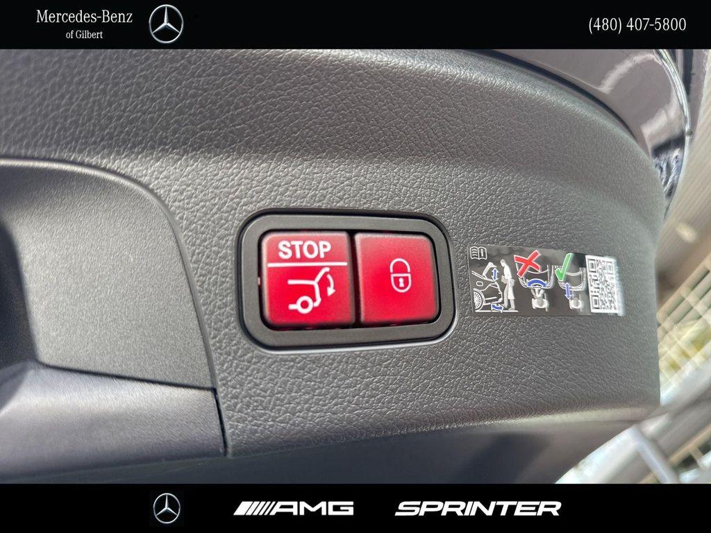 new 2025 Mercedes-Benz GLE 450 car, priced at $80,960