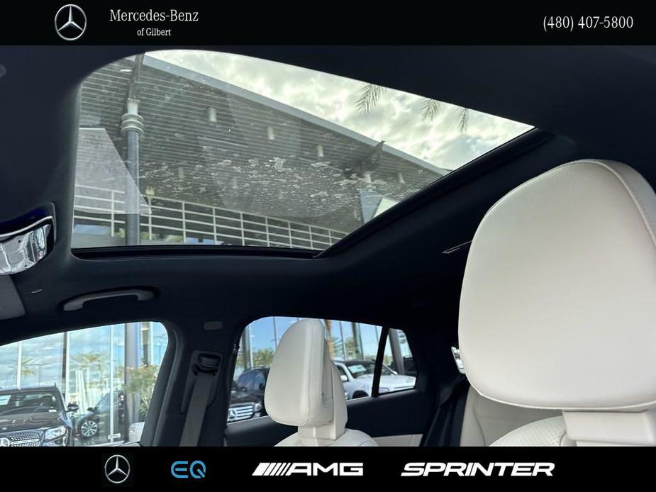 new 2024 Mercedes-Benz GLC 300 car, priced at $61,000