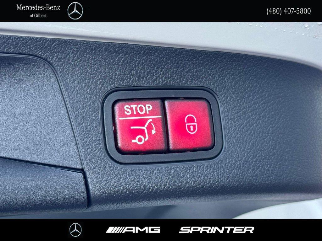new 2026 Mercedes-Benz GLA 250 car, priced at $43,190