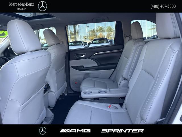 used 2014 Toyota Highlander car, priced at $25,994