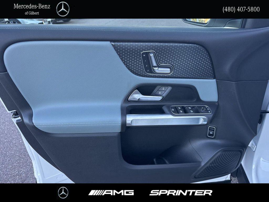 new 2026 Mercedes-Benz GLB 250 car, priced at $45,050