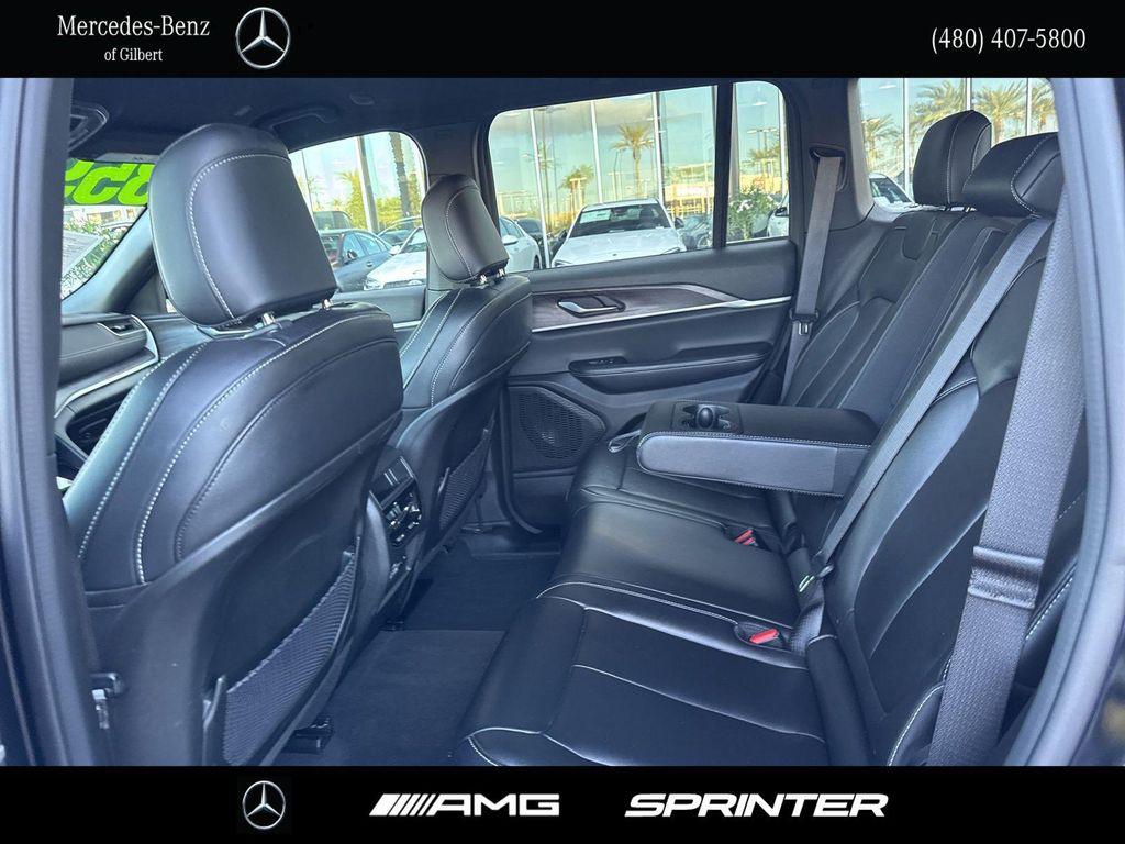 used 2024 Jeep Grand Cherokee car, priced at $35,994