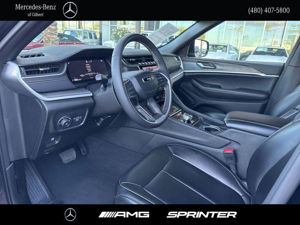 used 2024 Jeep Grand Cherokee car, priced at $35,994