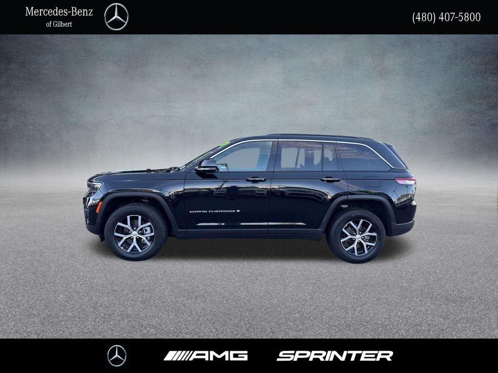 used 2024 Jeep Grand Cherokee car, priced at $35,994