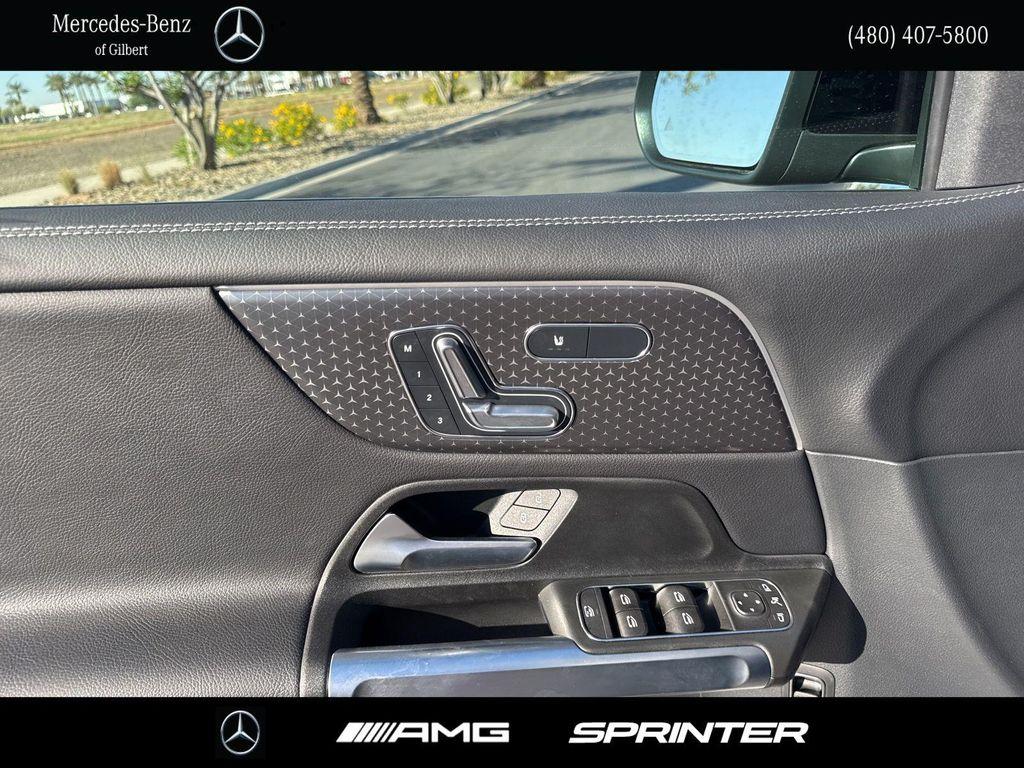 used 2025 Mercedes-Benz GLB 250 car, priced at $38,888