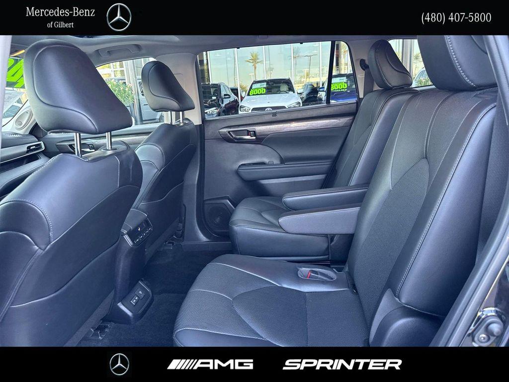 used 2023 Toyota Highlander car, priced at $44,994