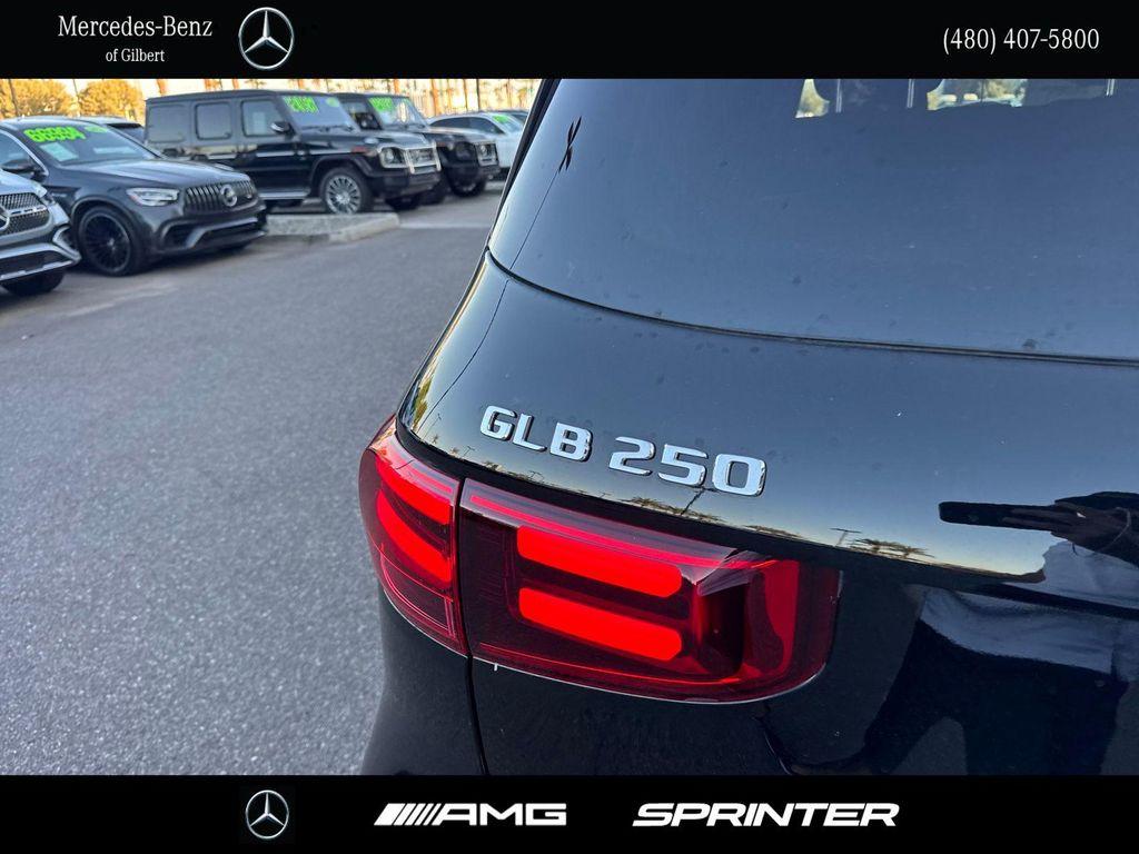 new 2025 Mercedes-Benz GLB 250 car, priced at $44,550