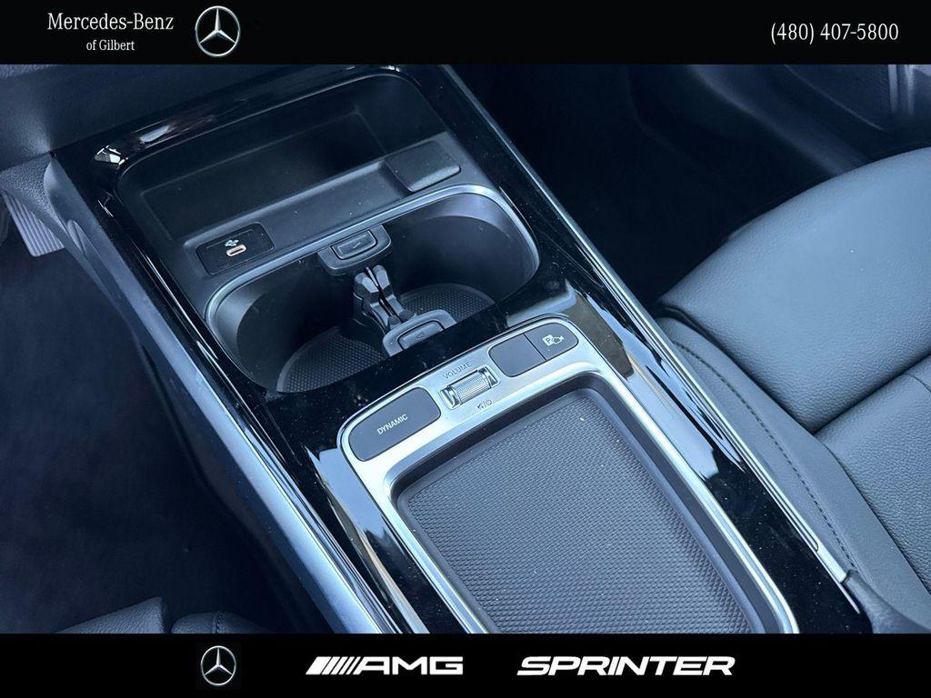 new 2025 Mercedes-Benz GLB 250 car, priced at $44,550