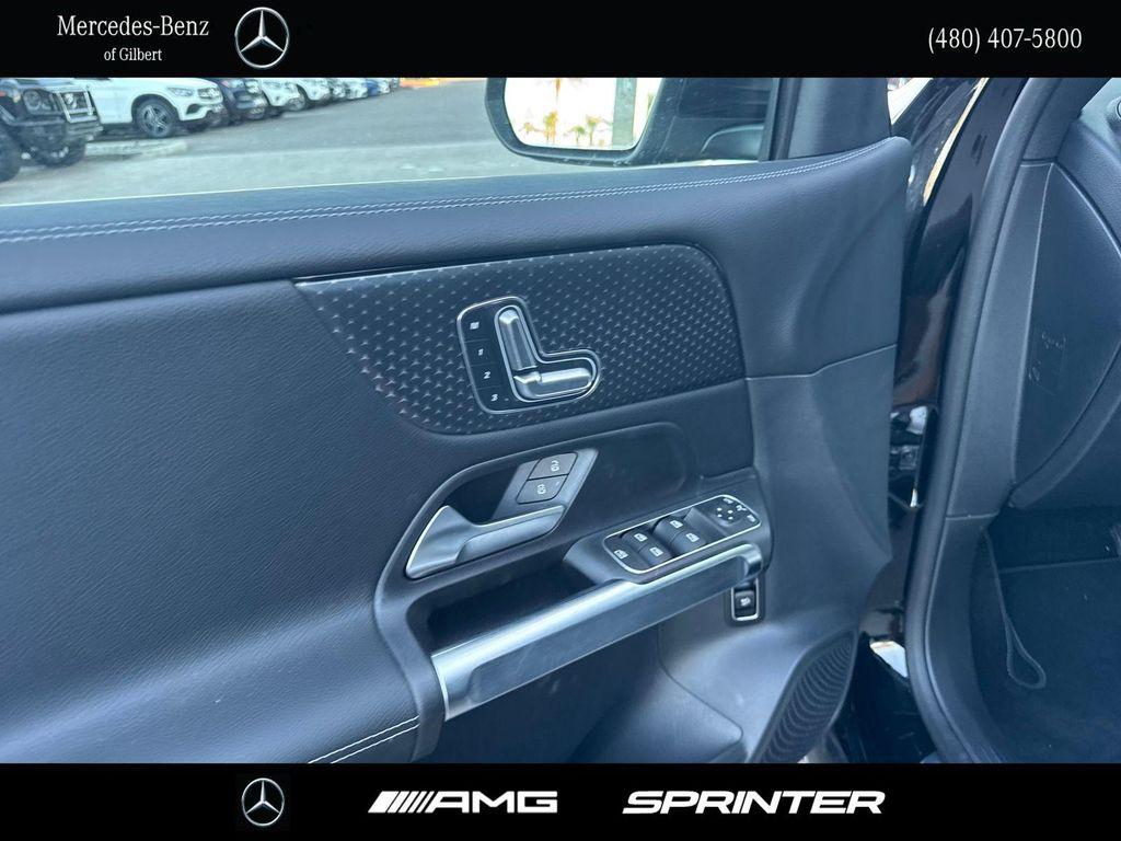 new 2025 Mercedes-Benz GLB 250 car, priced at $44,550