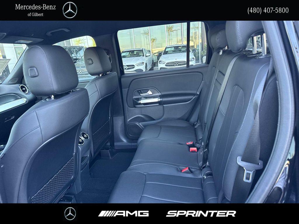 new 2025 Mercedes-Benz GLB 250 car, priced at $44,550