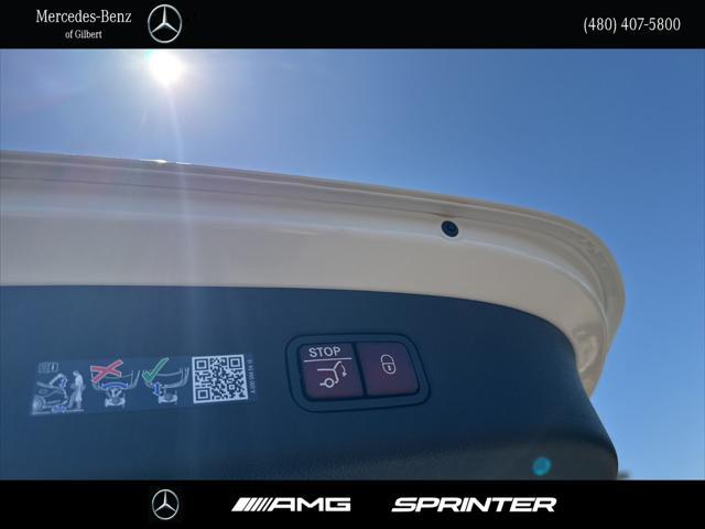 new 2025 Mercedes-Benz GLC 300 car, priced at $57,250