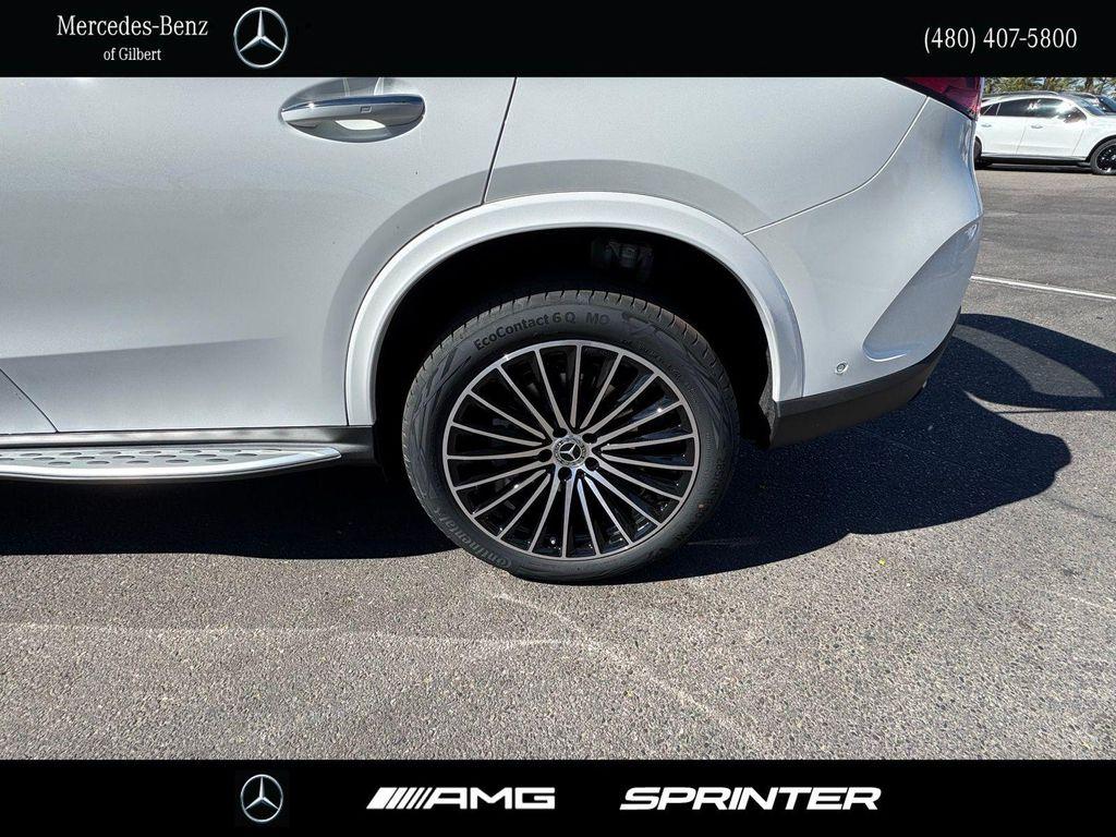 new 2025 Mercedes-Benz GLC 300 car, priced at $57,250