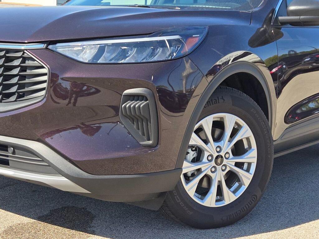 used 2023 Ford Escape car, priced at $27,595