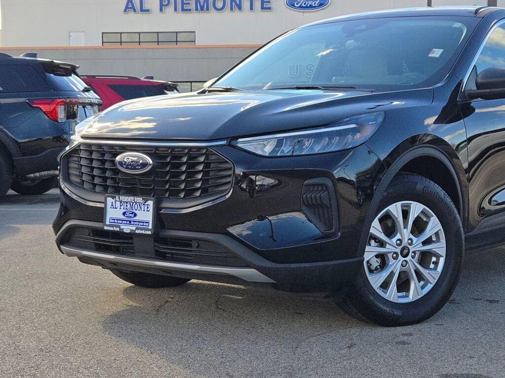 used 2024 Ford Escape car, priced at $26,595