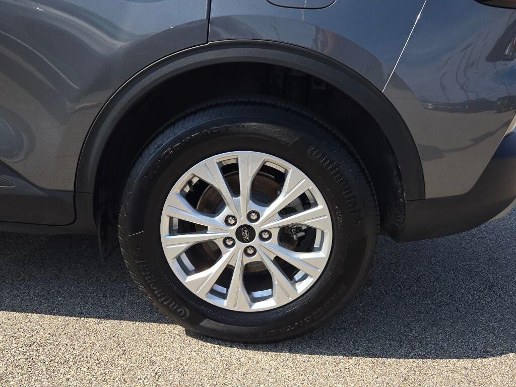 used 2023 Ford Escape car, priced at $24,500