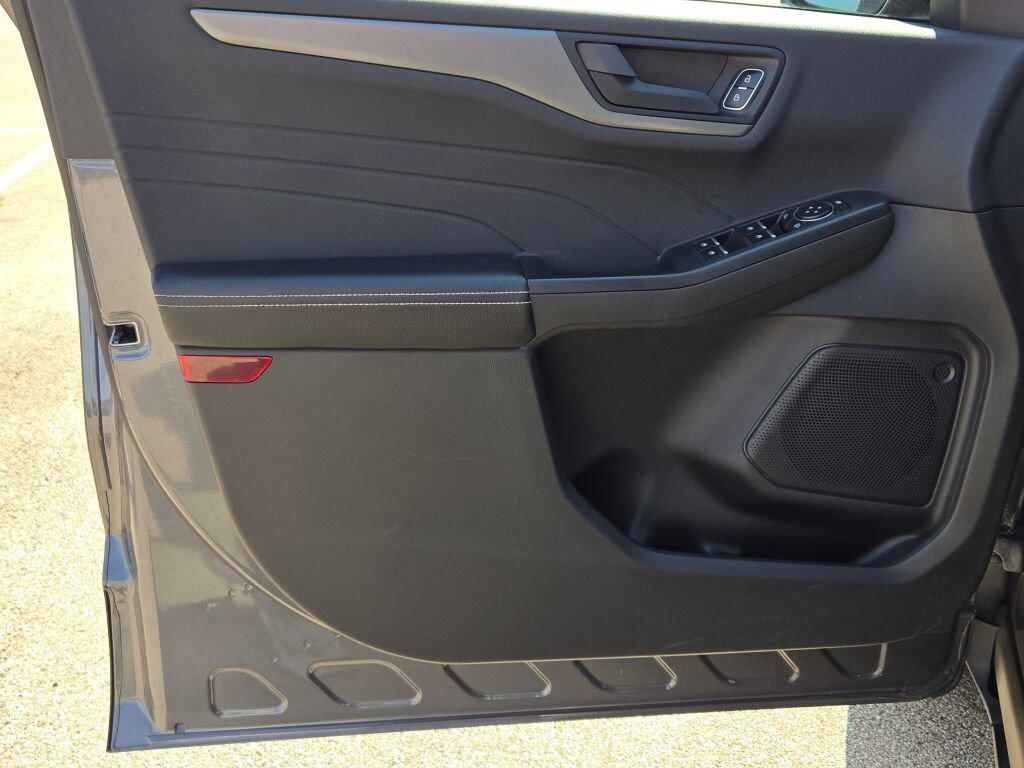 used 2023 Ford Escape car, priced at $24,500