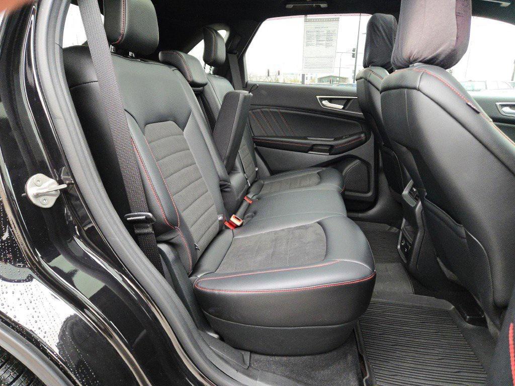 used 2022 Ford Edge car, priced at $30,595