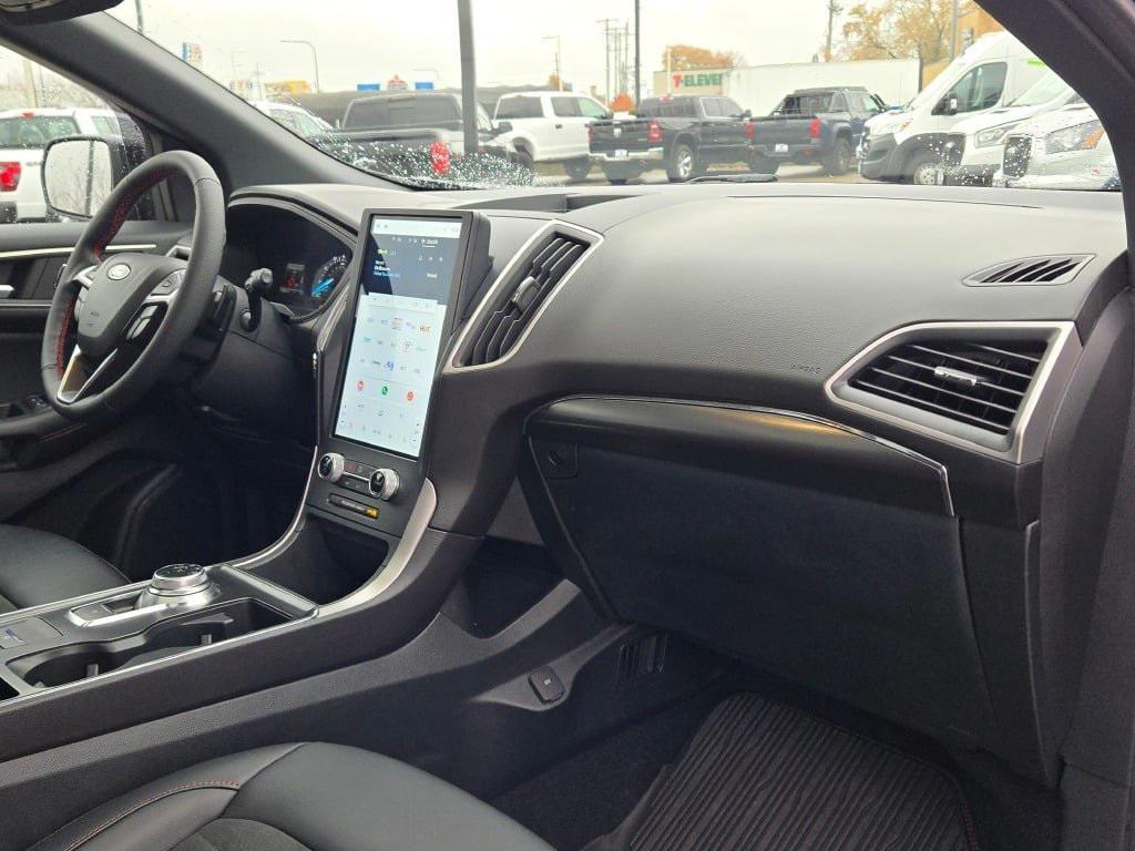 used 2022 Ford Edge car, priced at $30,595
