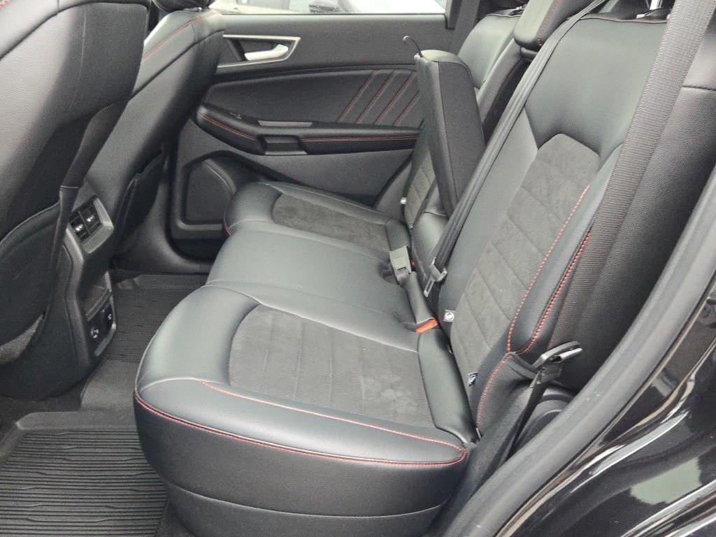 used 2022 Ford Edge car, priced at $30,595