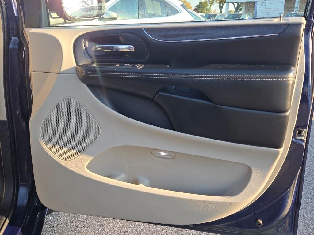 used 2016 Chrysler Town & Country car, priced at $11,795