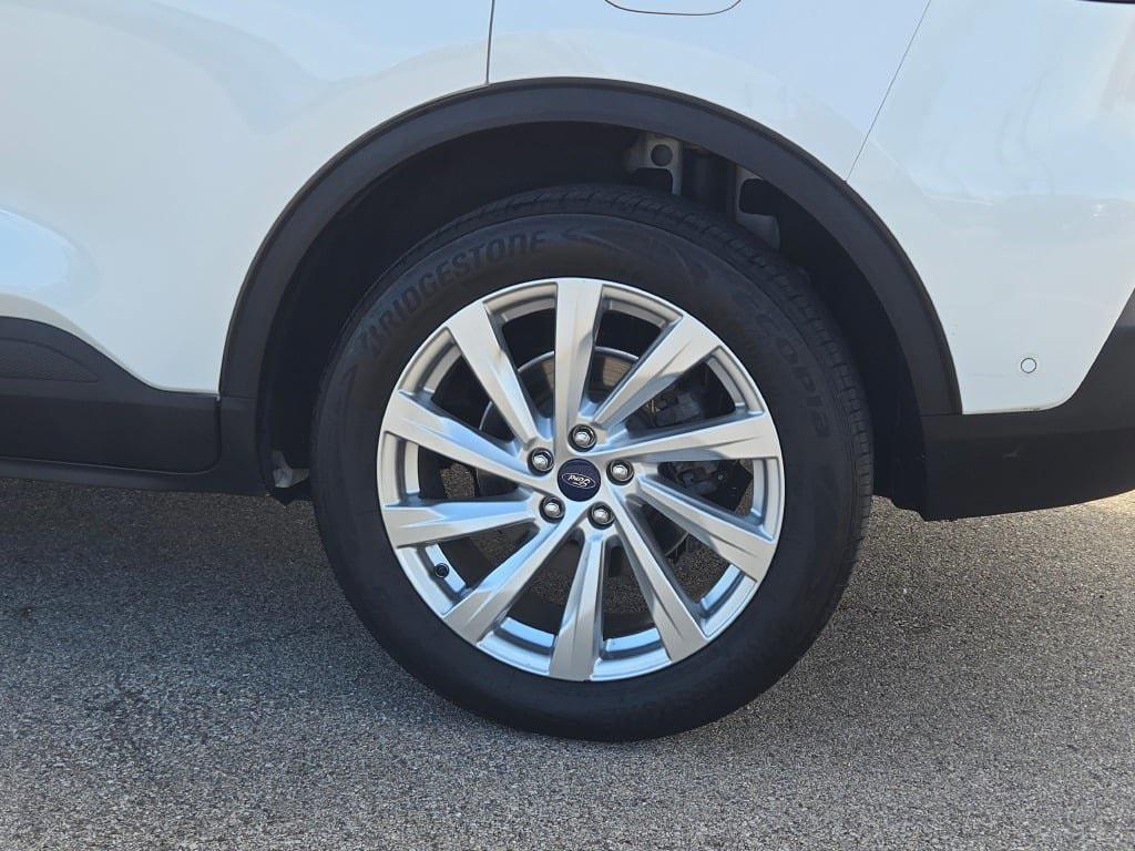 used 2022 Ford Escape car, priced at $24,995