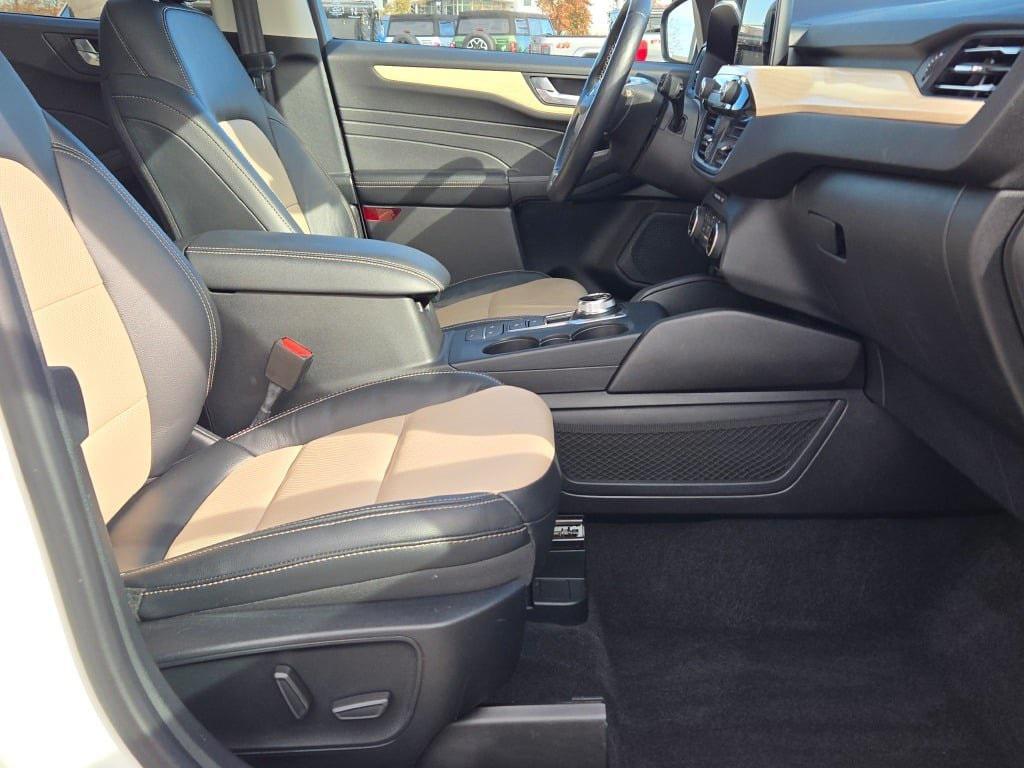 used 2022 Ford Escape car, priced at $24,995